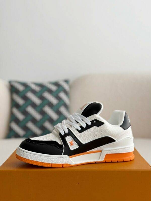 LOUIS VUITTON TRAINER SNEAKERS